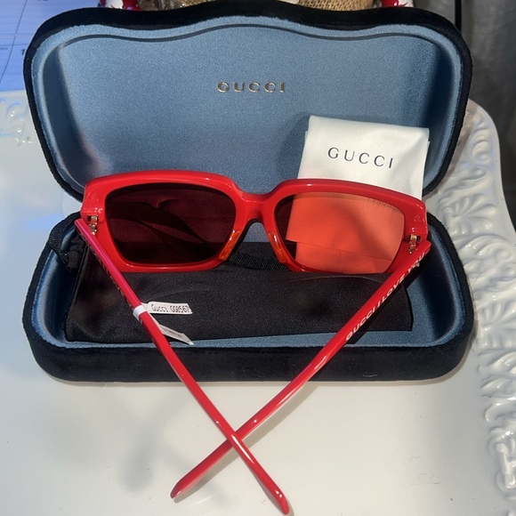Gucci Red Sunglasses GG0567SAN NWT - Picture 8 of 11